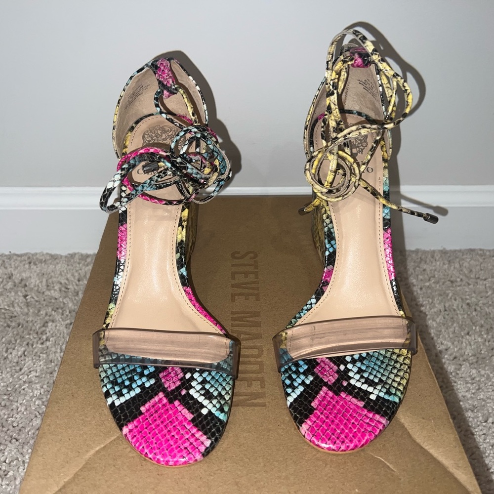Vince Camuto Espadrilles